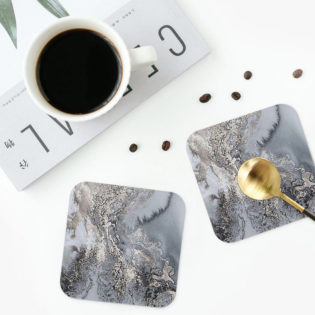 Marble Coaster Set - مفارش طاولة رمادية وفضية من الجلد