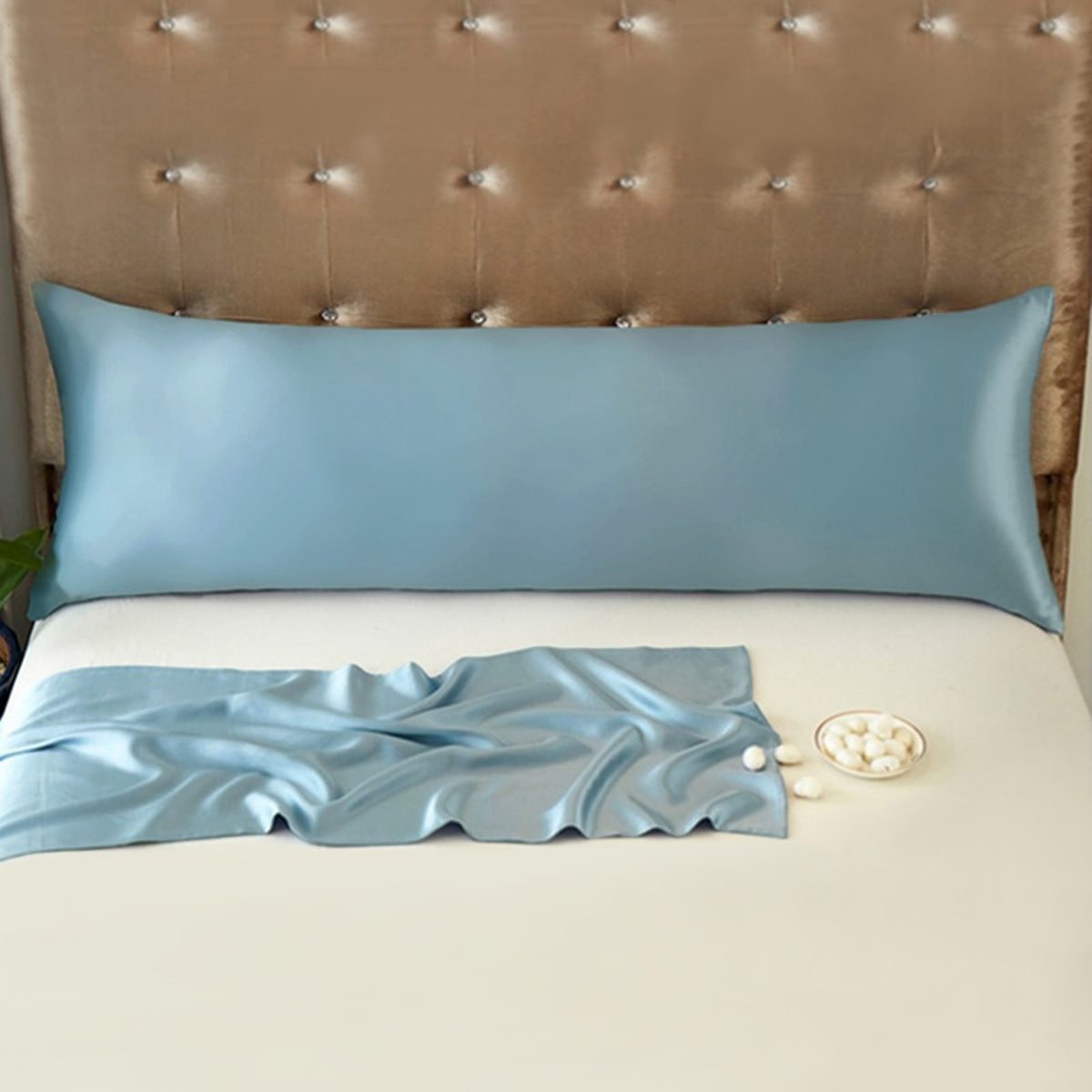 Silk Pillowcase - كيس وسادة طويل من حرير التوت