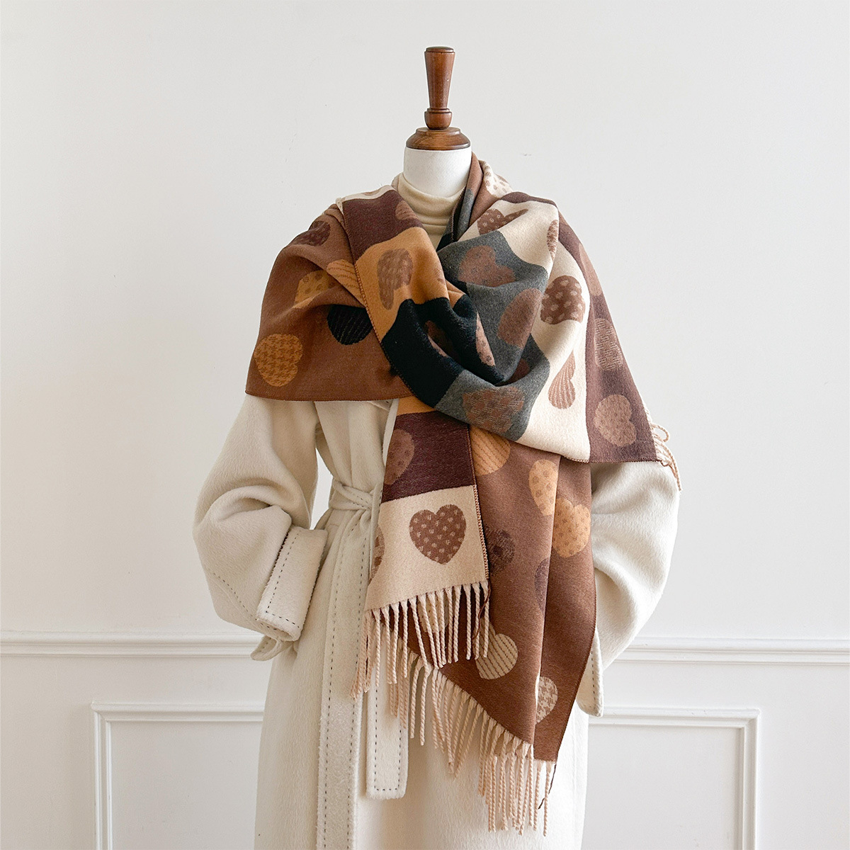 وشاح نسائي من الكشمير الصناعي  - مراجعة Cashmere Scarf وسعره