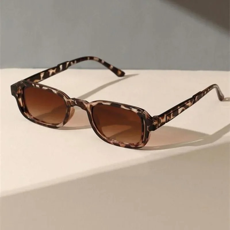نظارات شمسية فاخرة مستطيلة الش - مراجعة Designer Sunglasses وسعره