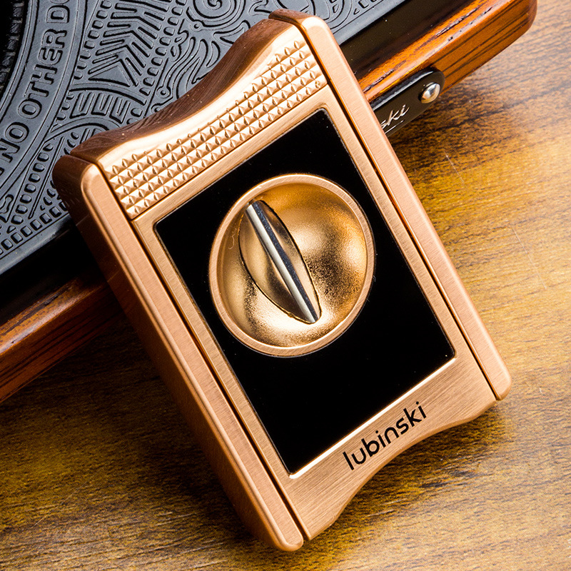 حامل سجائر من سبائك الزنك على  - مراجعة Premium Cigar Case وسعره