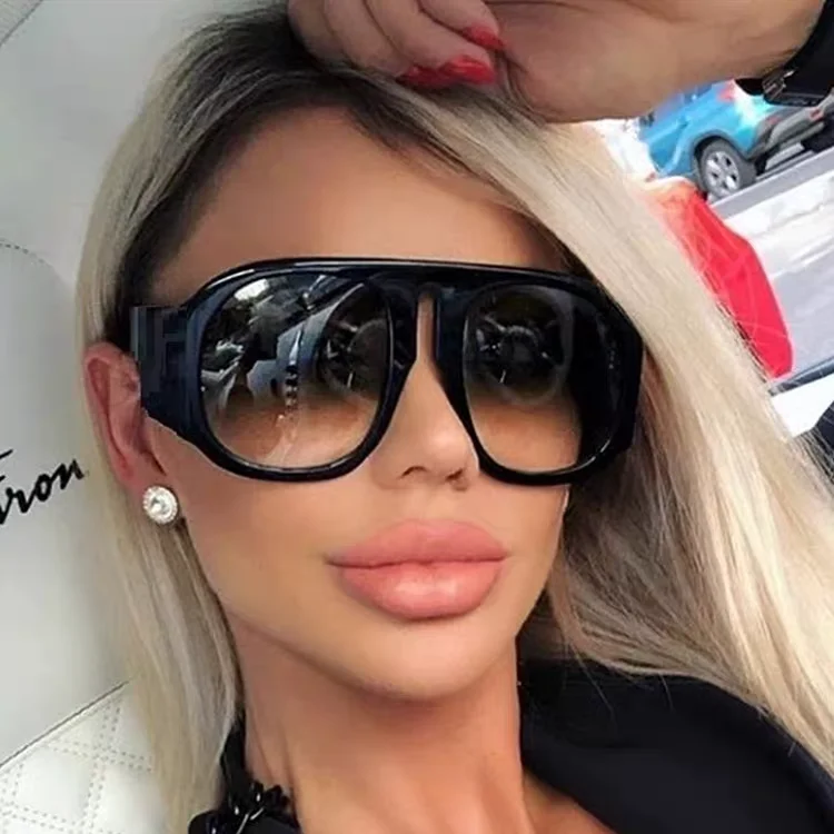 نظارات شمسية فاخرة بتصميم كلاس - مراجعة Designer Sunglasses وسعره