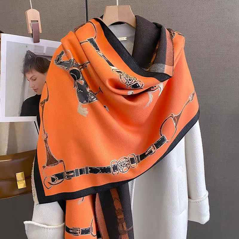الرجعية رايدر الحصان تقليد الك - مراجعة Cashmere Scarf وسعره